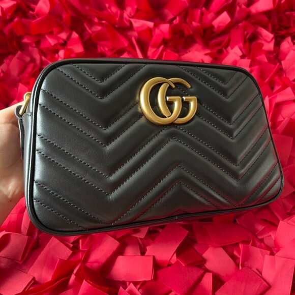 Gucci GG Marmont small matelasse shoulder bag - Picture 1 of 7